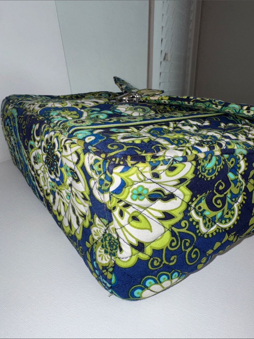 Vera Bradley Laptop Messenger Bag Crossbody Rhythm & Blues Vintage - Picture 4 of 12